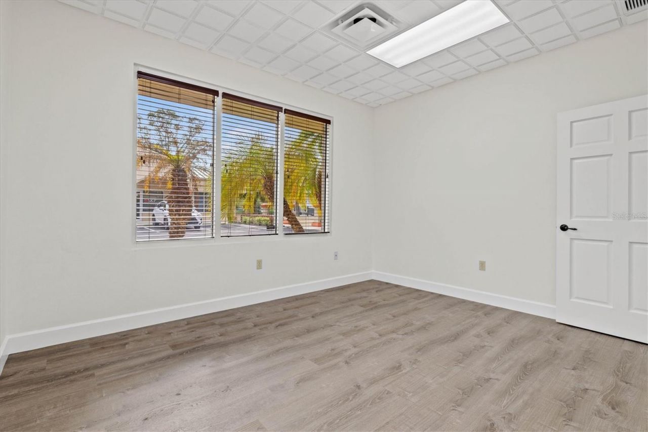 234 N Rhodes Avenue, Unit 105, Sarasota, FL 34237 Photo