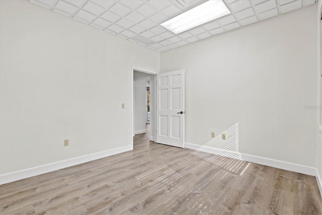 234 N Rhodes Avenue, Unit 105, Sarasota, FL 34237 Photo
