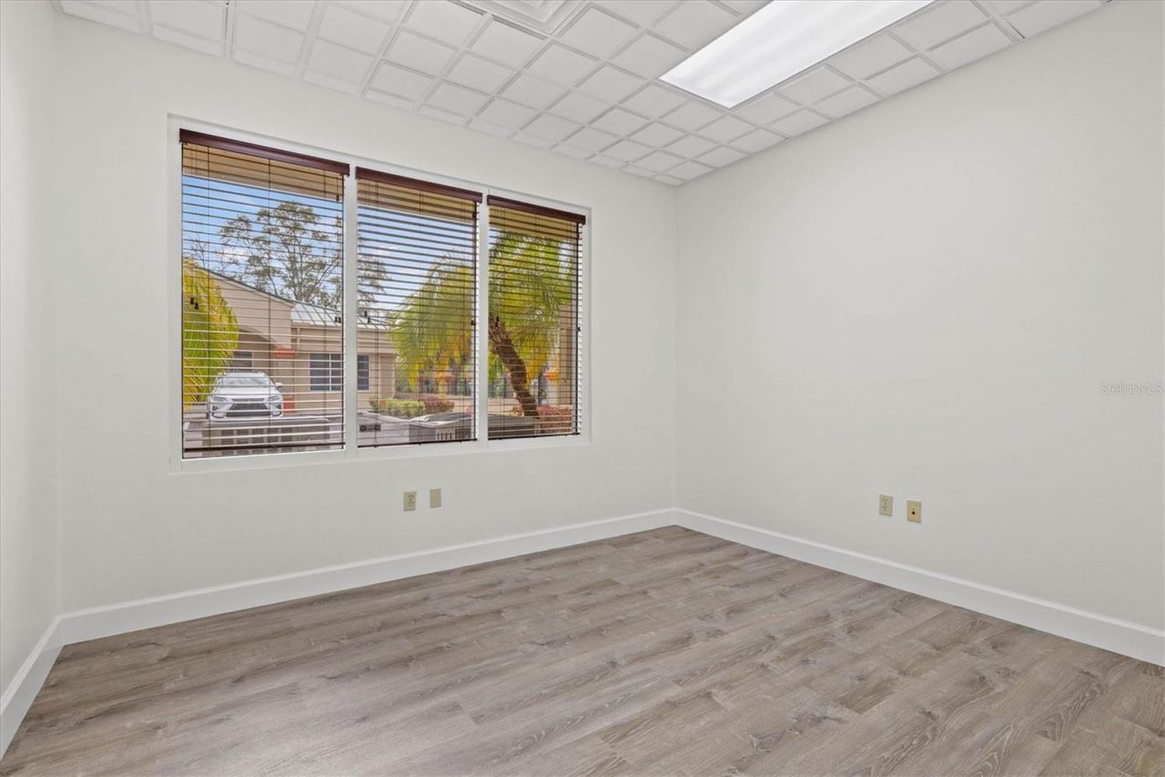 234 N Rhodes Avenue, Unit 105, Sarasota, FL 34237 Photo