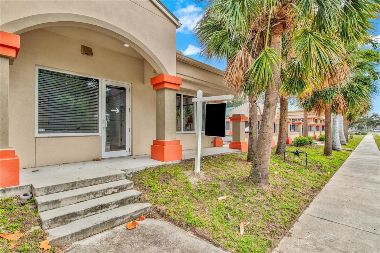 234 N Rhodes Avenue, Unit 105, Sarasota, FL 34237 Photo