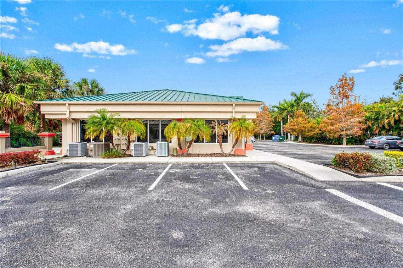 234 N Rhodes Avenue, Unit 105, Sarasota, FL 34237 Photo