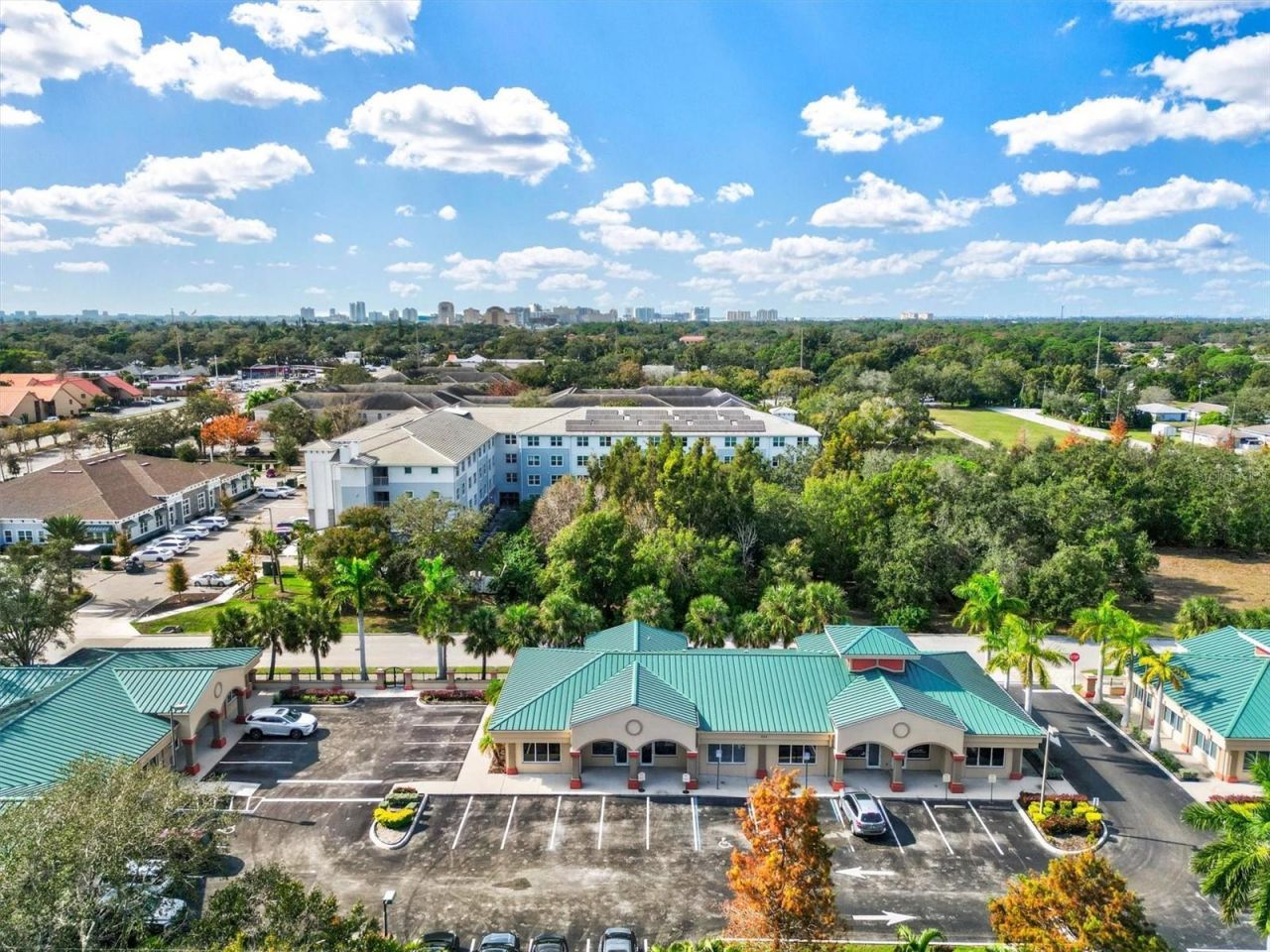 234 N Rhodes Avenue, Unit 105, Sarasota, FL 34237 Photo