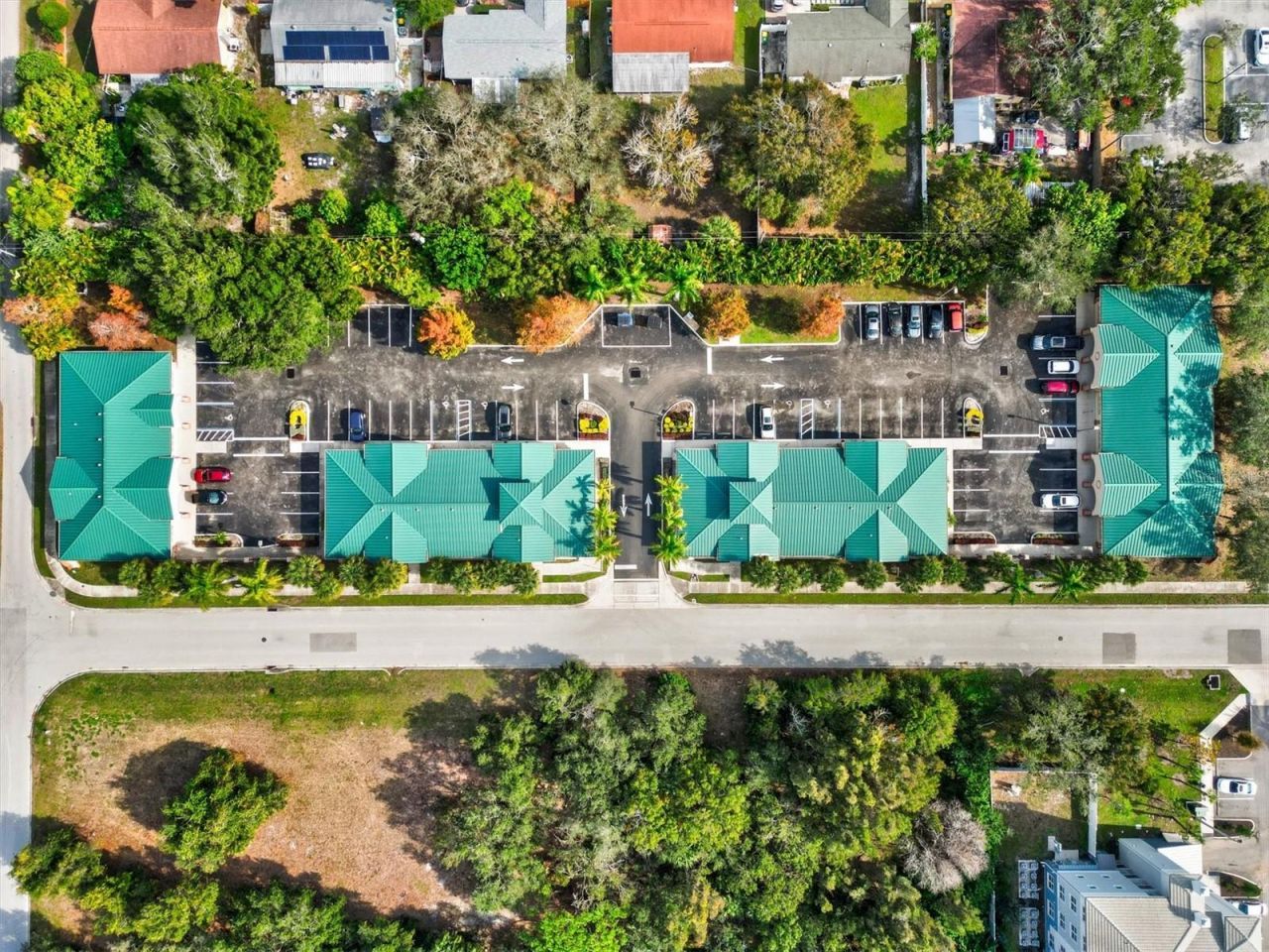 234 N Rhodes Avenue, Unit 105, Sarasota, FL 34237 Photo