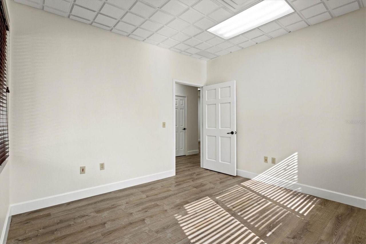 234 N Rhodes Avenue, Unit 105, Sarasota, FL 34237 Photo