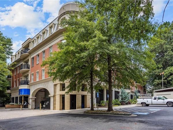 560 Dutch Valley Road NE, Unit 311, Atlanta, GA 30324