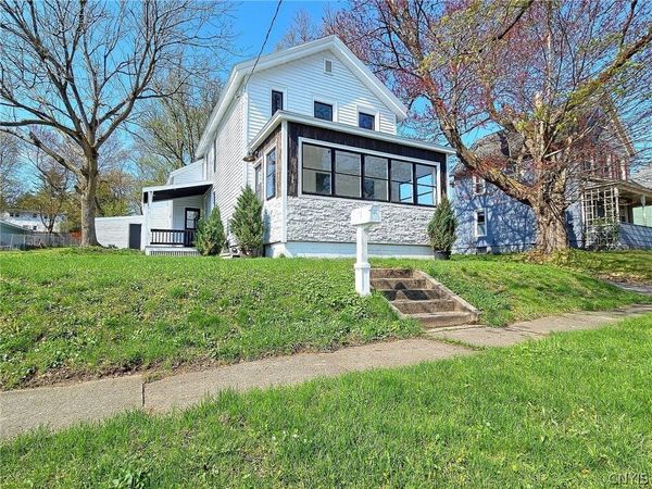 8 1st Street , Whitesboro, NY 13492