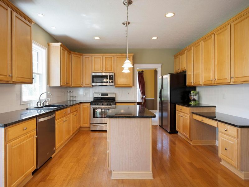 7033 Cunningham Drive, New Albany, OH 43054 Photo 13