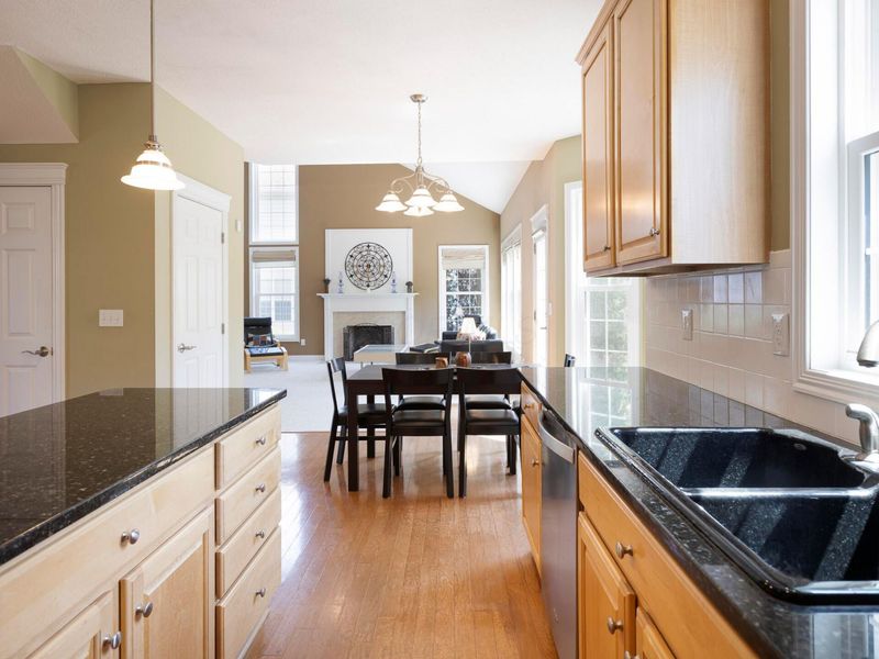 7033 Cunningham Drive, New Albany, OH 43054 Photo 16