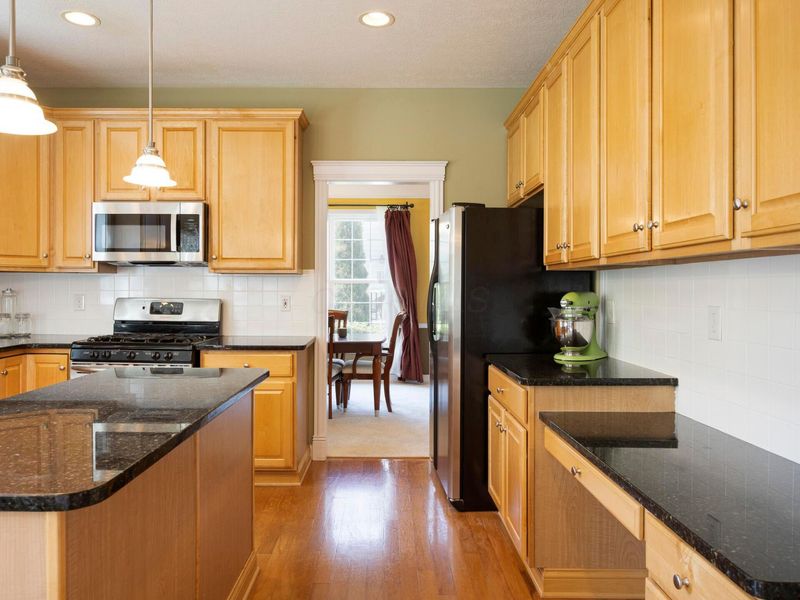 7033 Cunningham Drive, New Albany, OH 43054 Photo 18