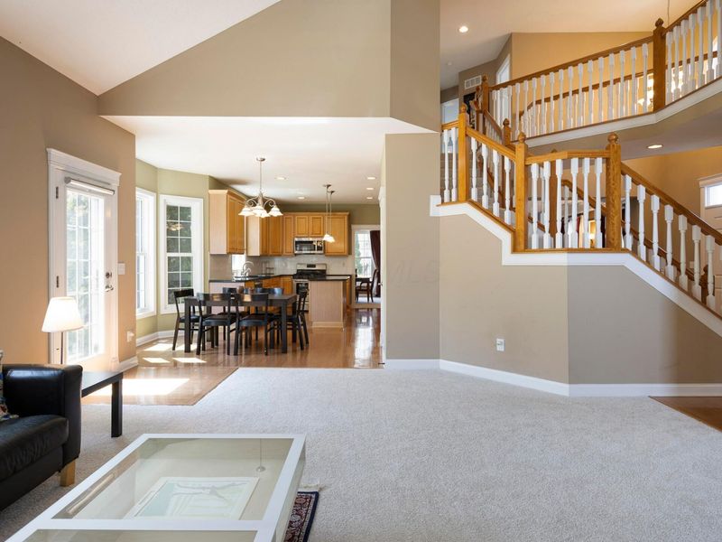 7033 Cunningham Drive, New Albany, OH 43054 Photo 8