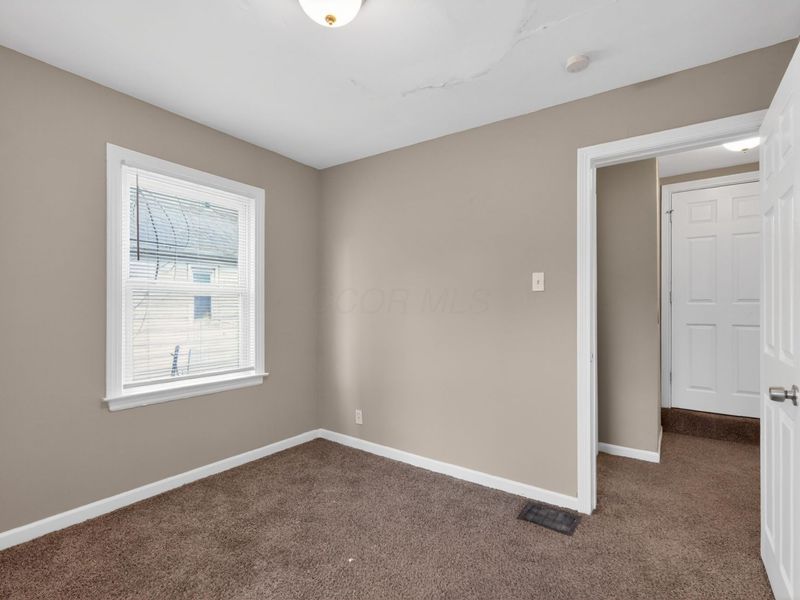 555 Clark Avenue , Columbus, OH 43223 Photo 10