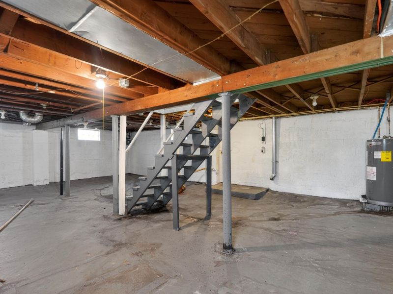 555 Clark Avenue , Columbus, OH 43223 Photo 29