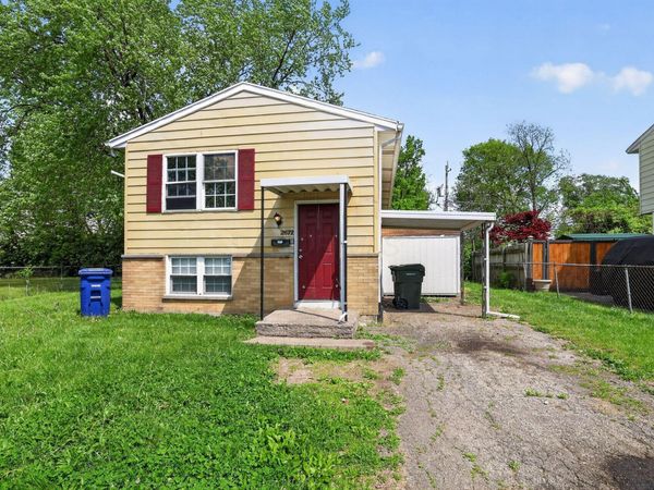 2672 Arcola Road , Columbus, OH 43207