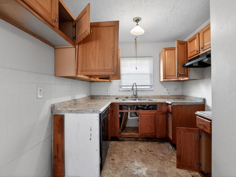 2672 Arcola Road , Columbus, OH 43207 Photo 22