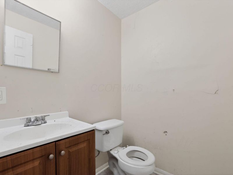 2672 Arcola Road , Columbus, OH 43207 Photo 29