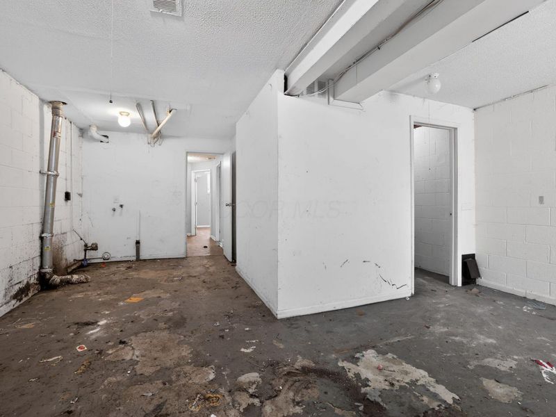 2672 Arcola Road , Columbus, OH 43207 Photo 37