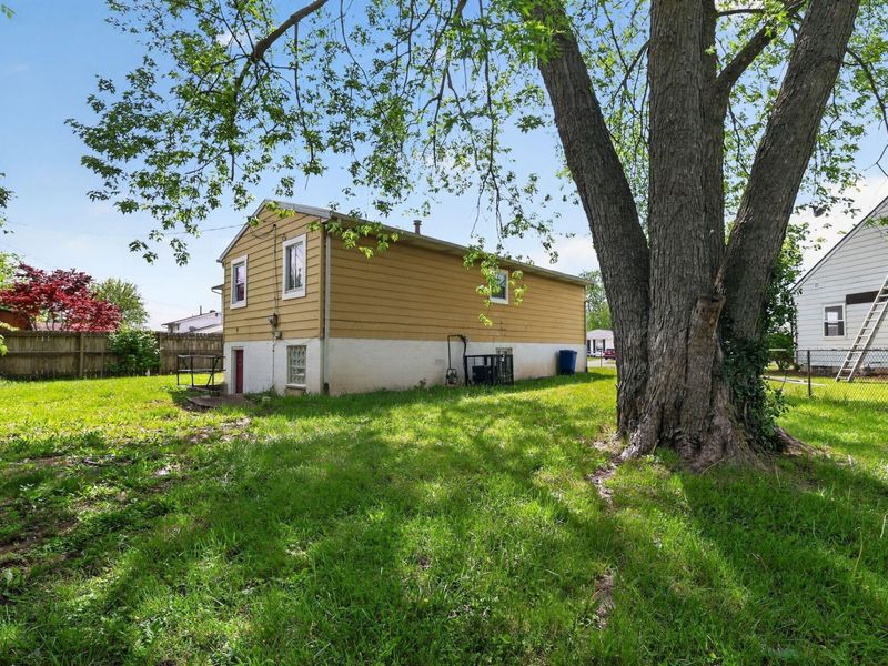 2672 Arcola Road , Columbus, OH 43207 Photo 4