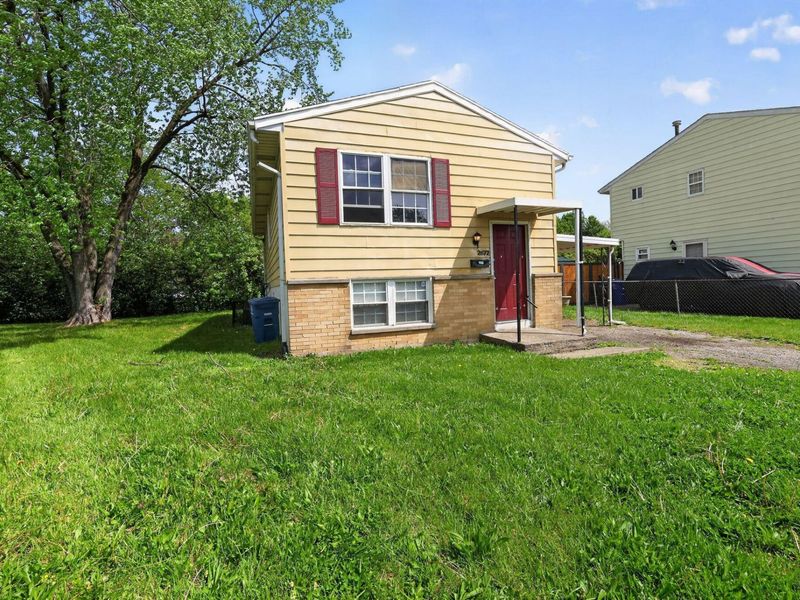 2672 Arcola Road , Columbus, OH 43207 Photo 6