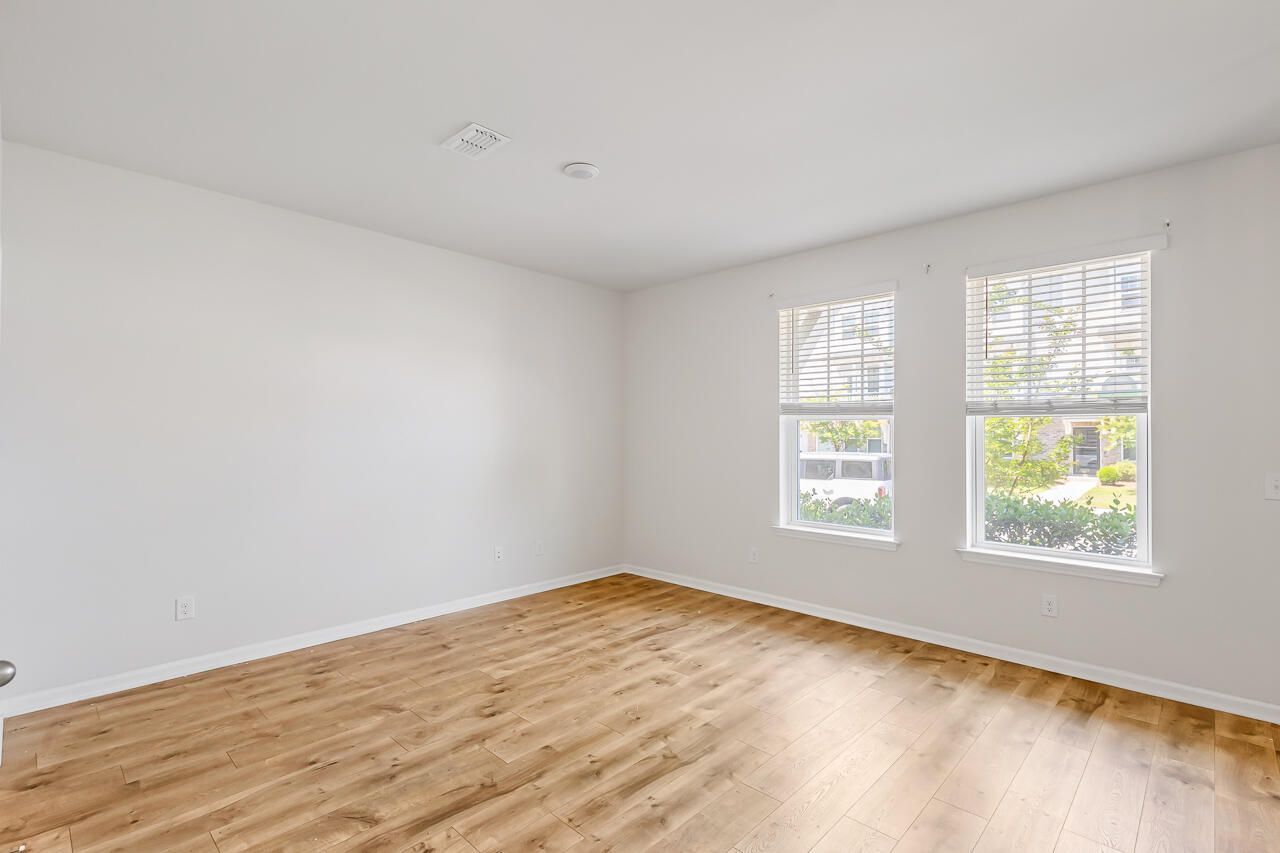 306 Pathfinder Way Photo 15