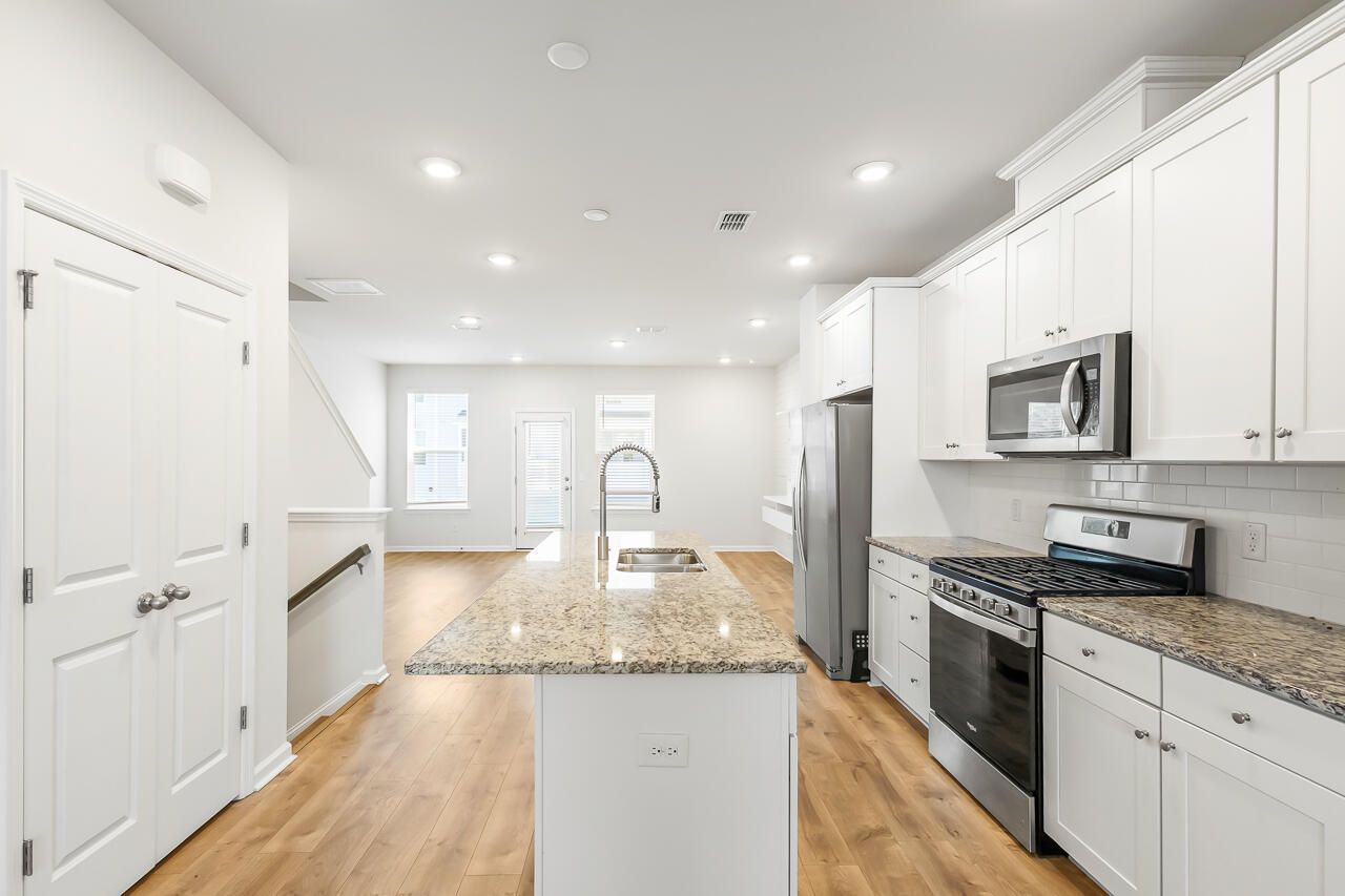 306 Pathfinder Way Photo 20