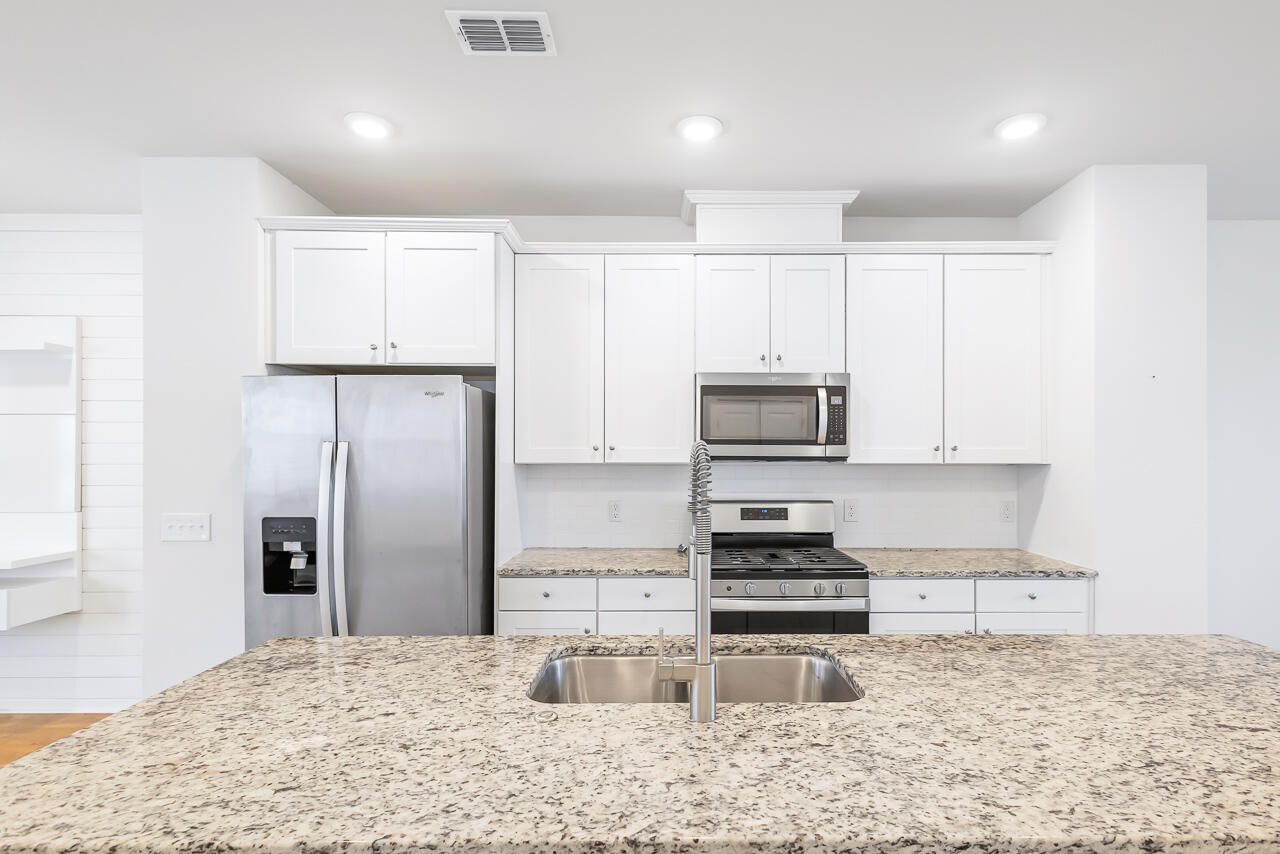 306 Pathfinder Way Photo 23