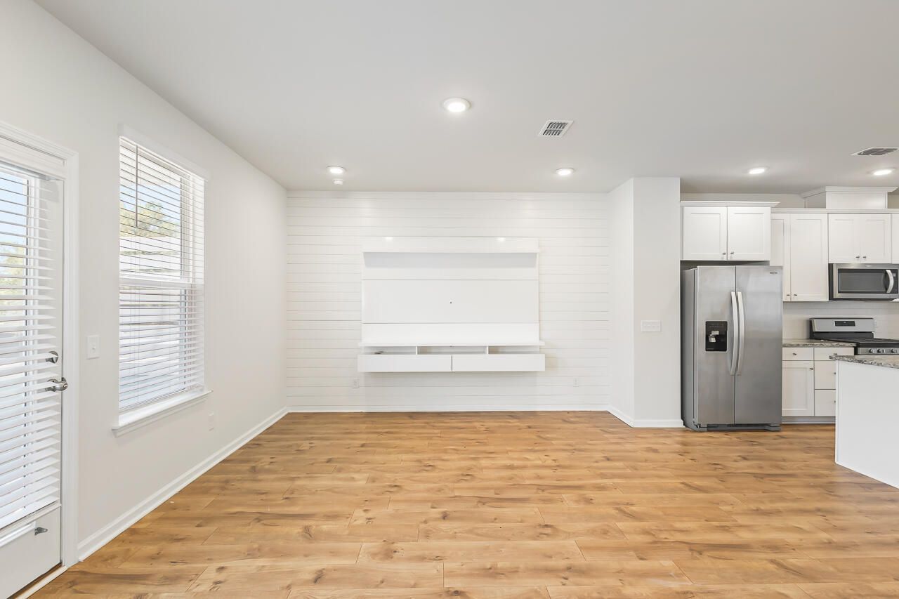 306 Pathfinder Way Photo 27