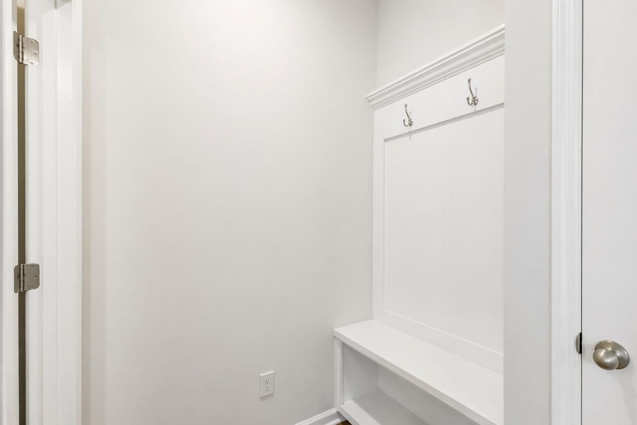 306 Pathfinder Way Photo 35