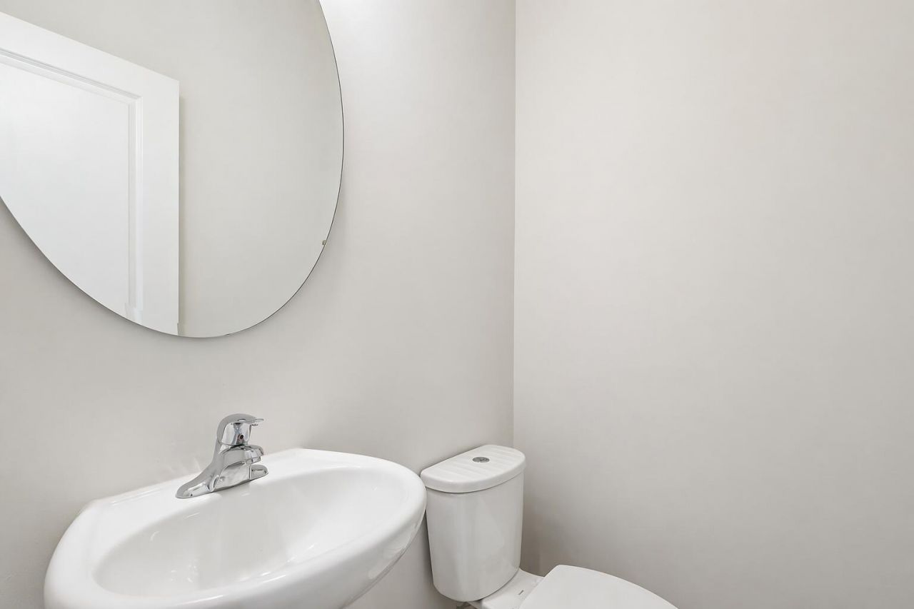 306 Pathfinder Way Photo 37