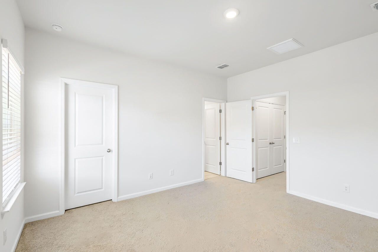 306 Pathfinder Way Photo 40