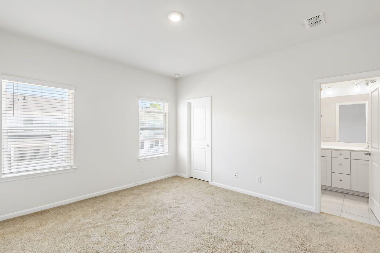 306 Pathfinder Way Photo 41