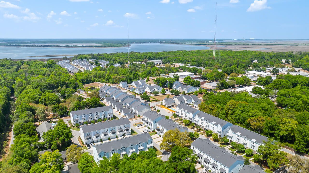 306 Pathfinder Way Photo 5