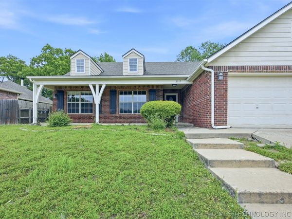 3917 S 74th Avenue W, Tulsa, OK 74107