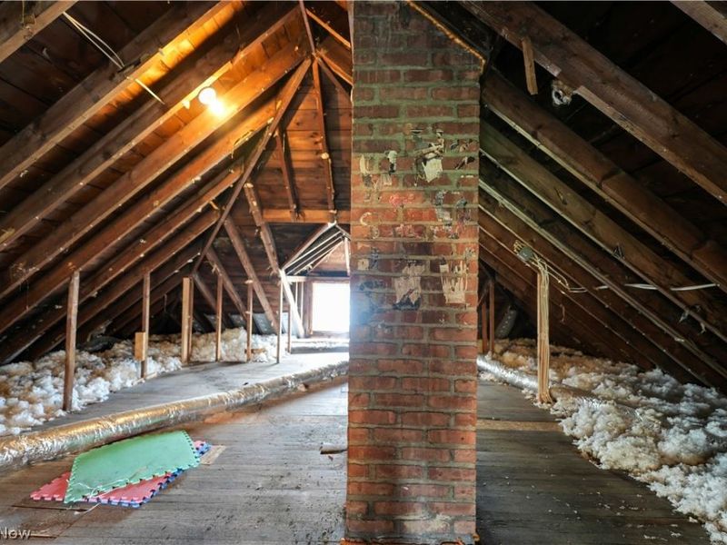 17303 Invermere Avenue, Cleveland, OH 44128 Photo 30