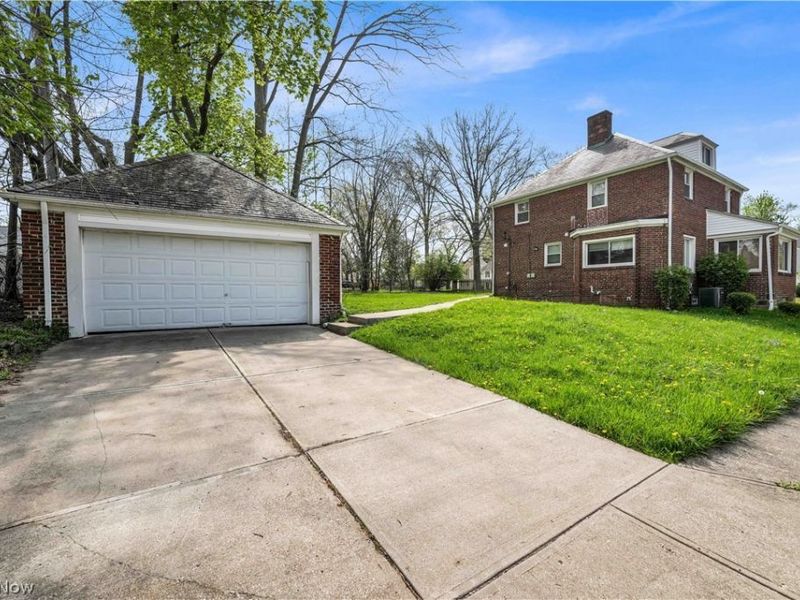 17303 Invermere Avenue, Cleveland, OH 44128 Photo 45