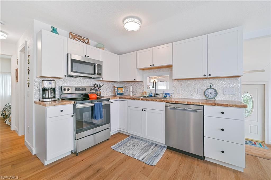 17029 Puppy Dog Dr, Fort Myers, FL 33908 Photo