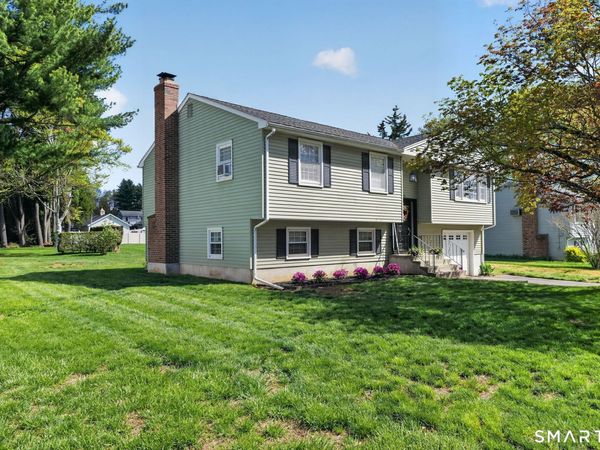 22 Robidoux, Plainville, CT 06062