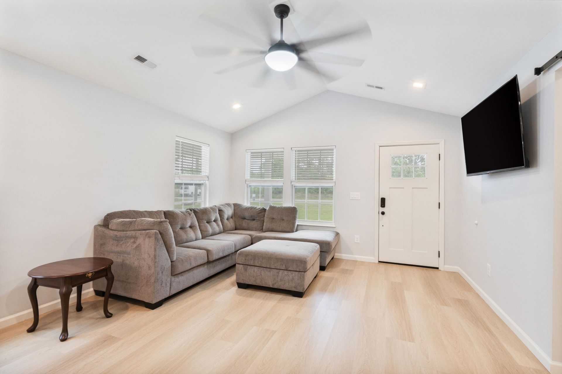 395 Pine Oaks Farm Rd. Photo 12