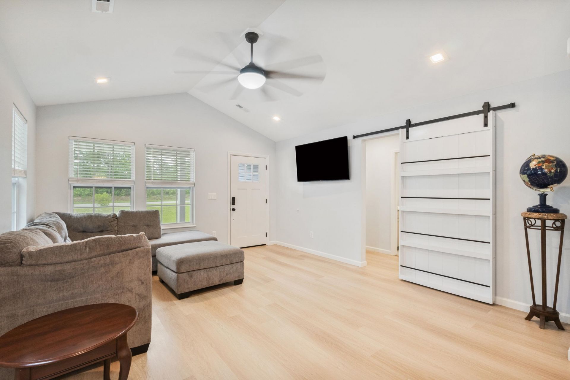 395 Pine Oaks Farm Rd. Photo 14