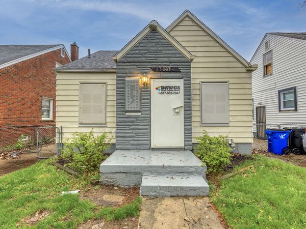 13881 Carlisle Street, Detroit, MI 48205