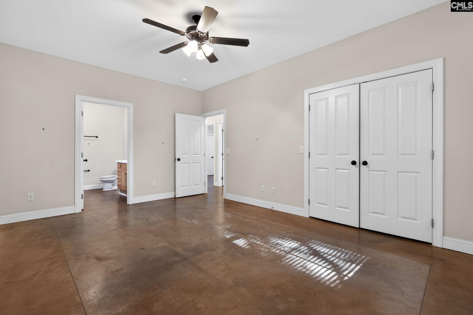 112 Dundee Court Photo 19