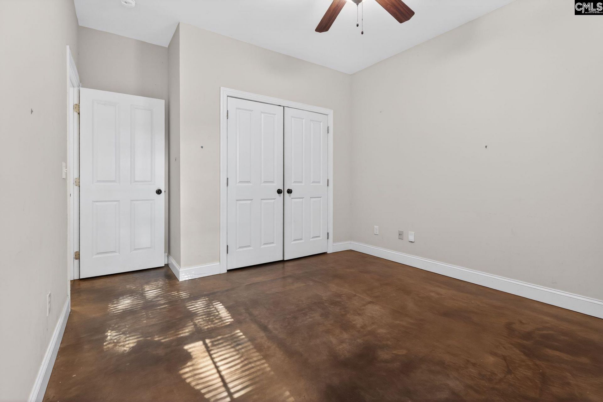 112 Dundee Court Photo 20