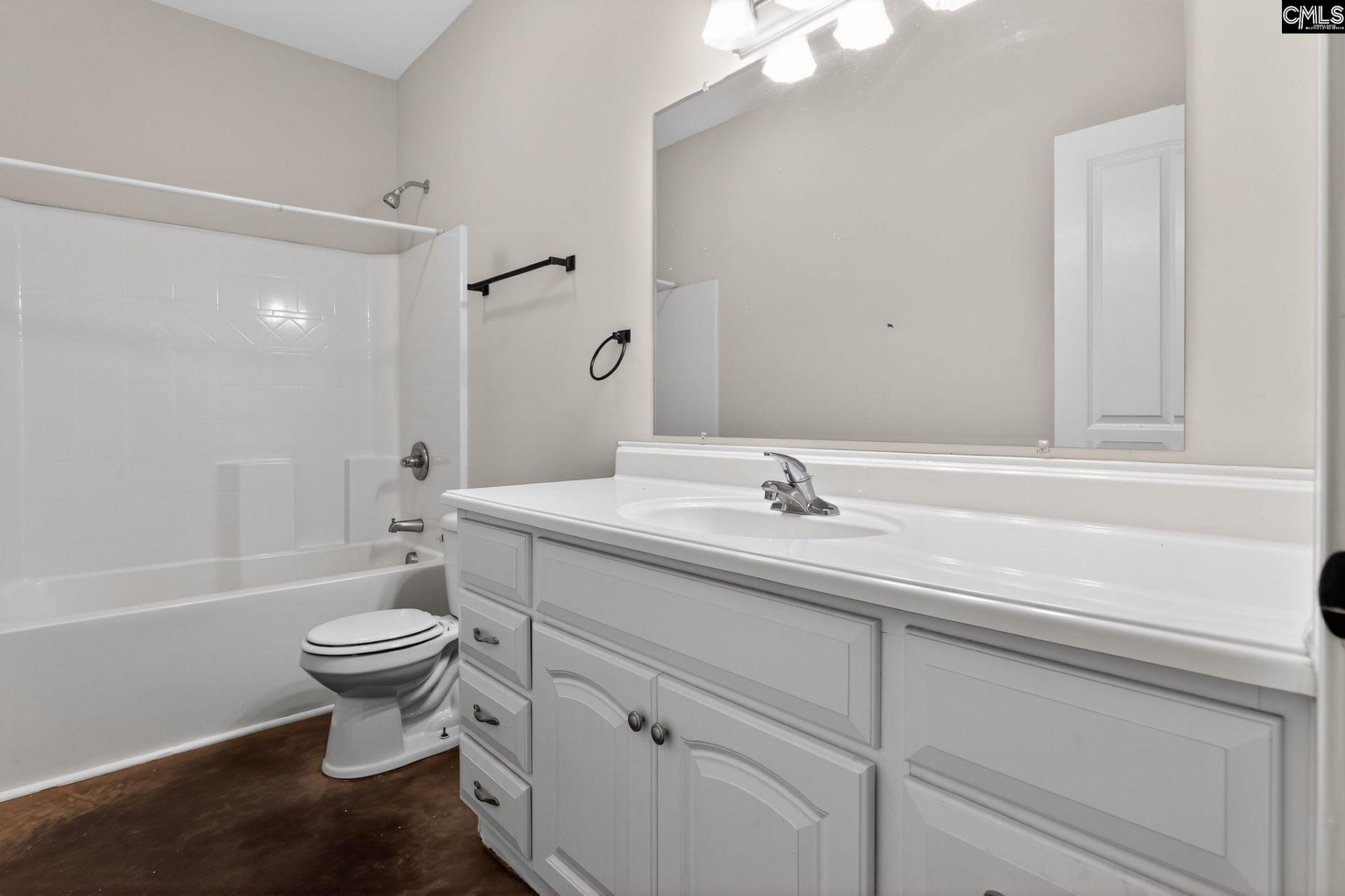 112 Dundee Court Photo 27