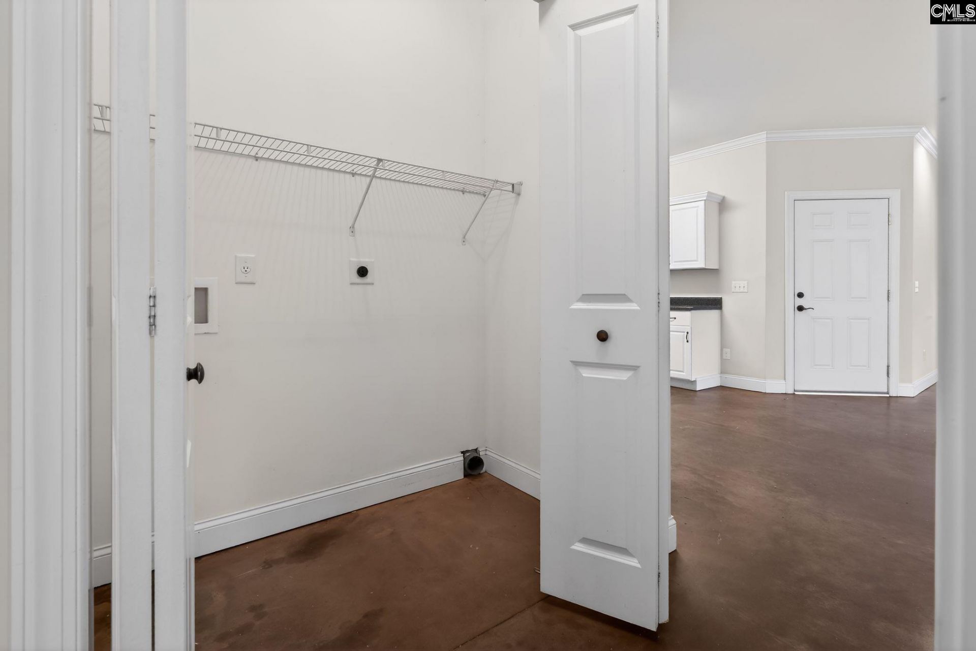 112 Dundee Court Photo 30