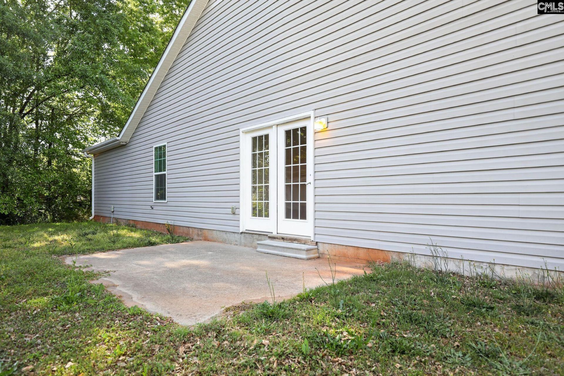 112 Dundee Court Photo 34