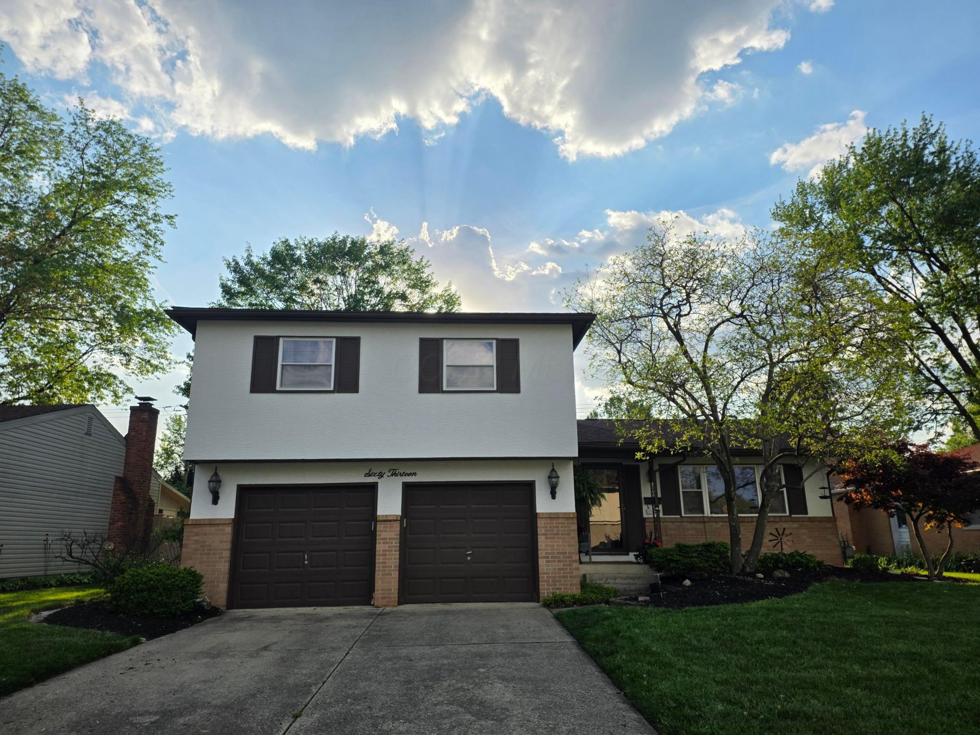 6013 Darby Lane, Columbus, OH 43229 Main Photo