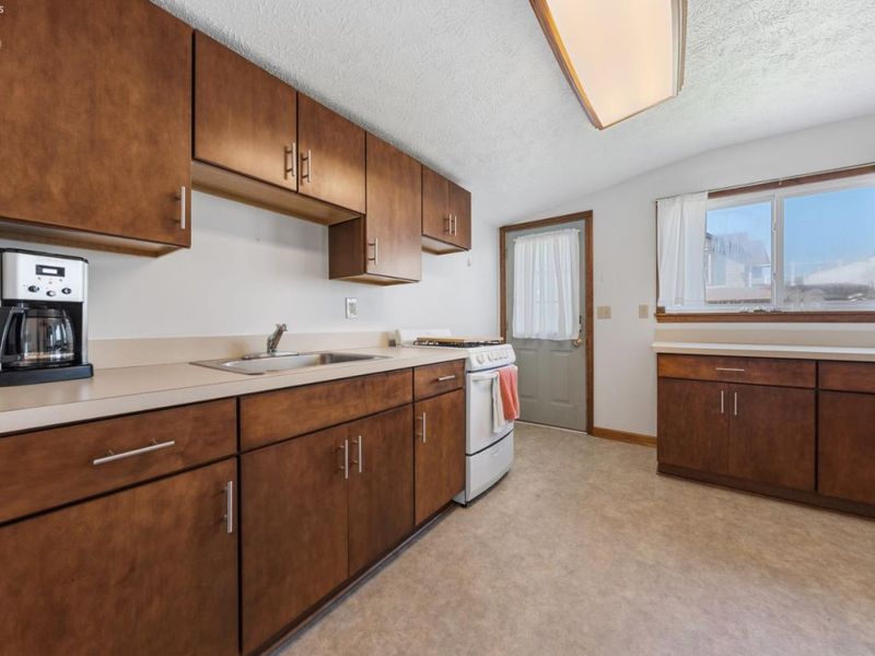 16 Oakwood Avenue, Huron, OH 44839 Photo 12