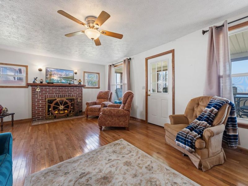 16 Oakwood Avenue, Huron, OH 44839 Photo 5