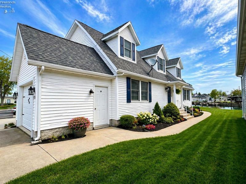 1541 N Anchor, Port Clinton, OH 43452 Photo 2