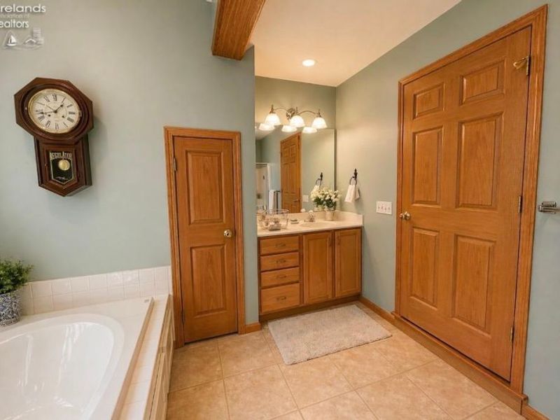 1541 N Anchor, Port Clinton, OH 43452 Photo 20