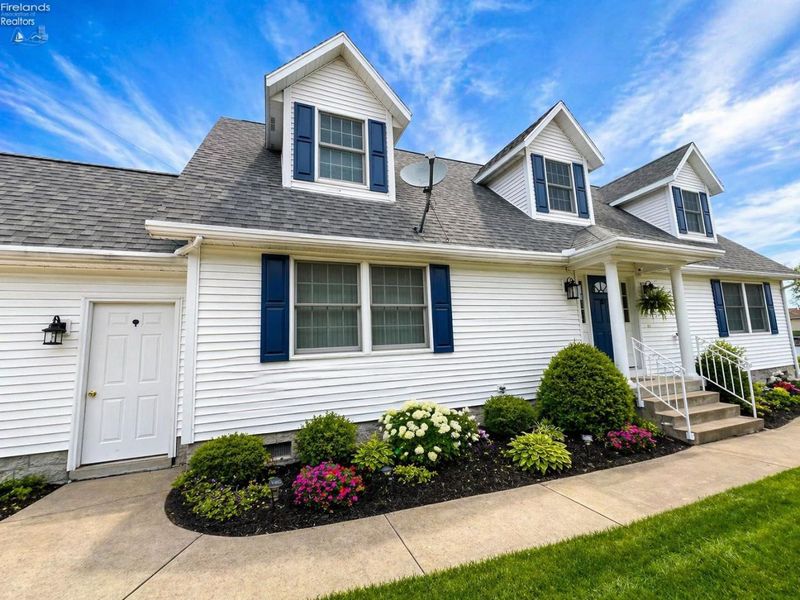 1541 N Anchor, Port Clinton, OH 43452 Photo 3